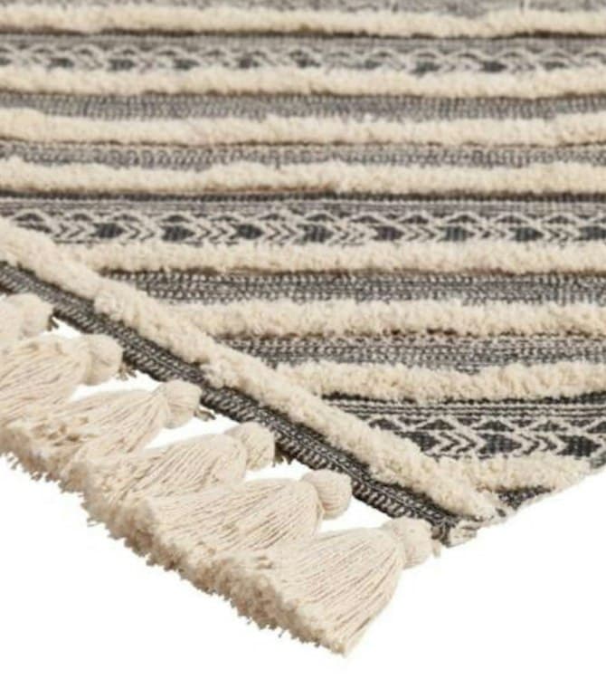 Area Rug - Black & Ivory Tufted Diamond