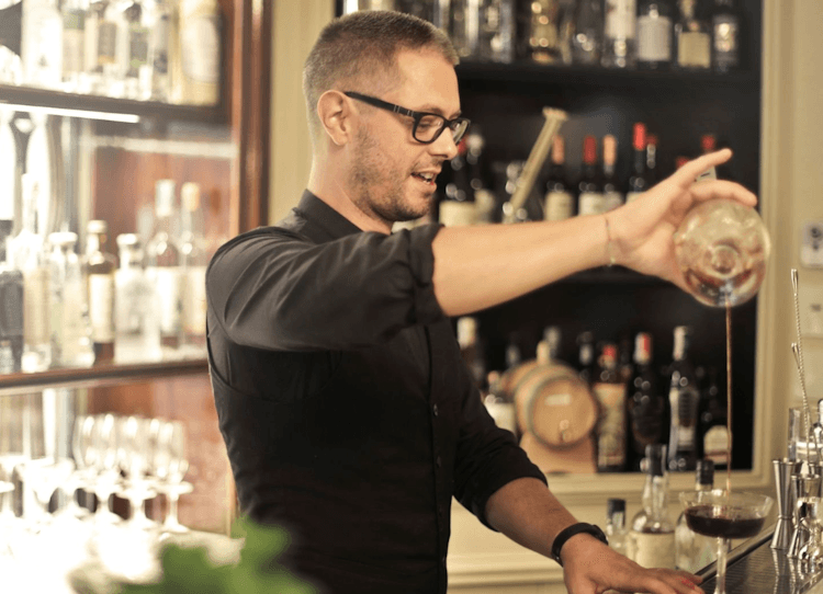 Bartender/ Mixologist