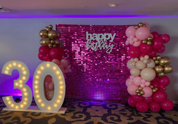 Magenta shimmer Wall