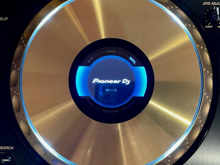Gold DJ Package w/ Sound & Lights
