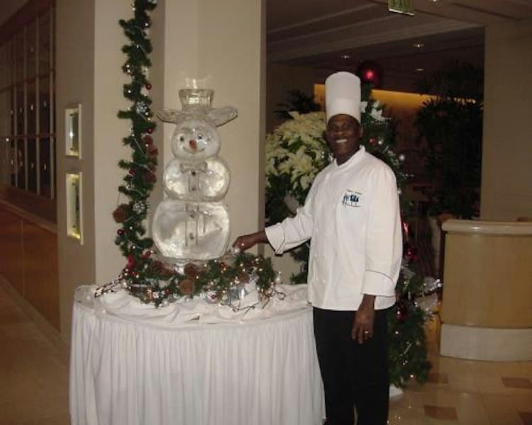 Live Ice Sculpting Demonstration