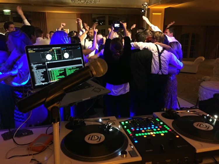 Saturday Weddings DJ services