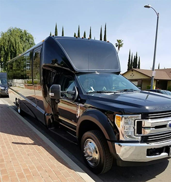 28 Passneger Charter Bus Rental